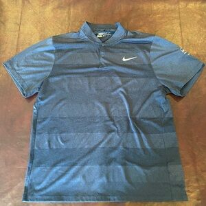Nike Mens Golf Polo Dri-Fit Performance shirt. Geometric lined pattern. Size XL